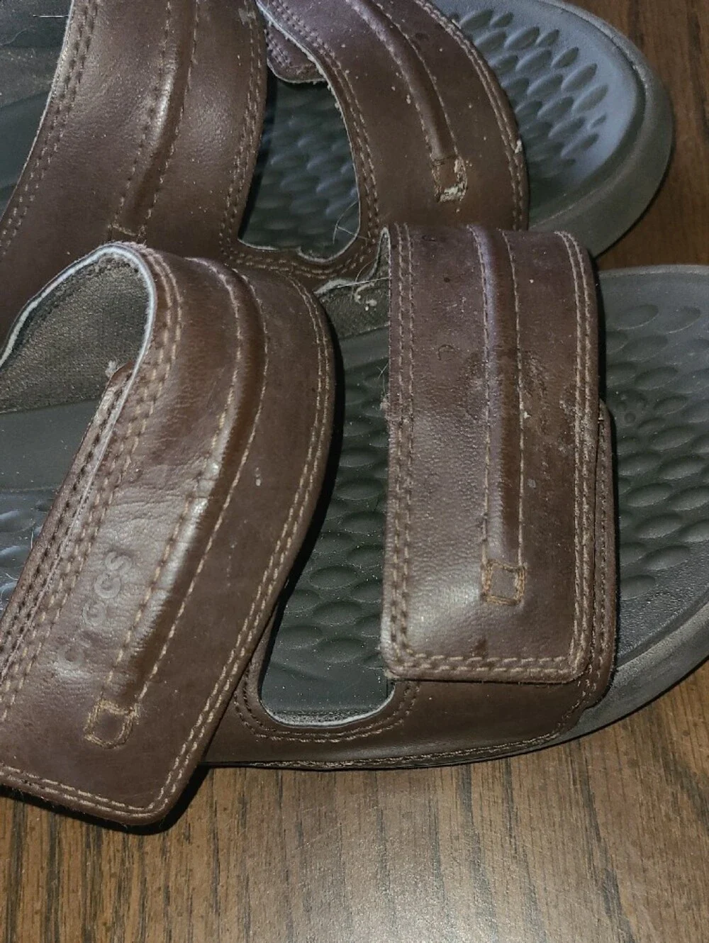 CROCS Men's Brown Leather Strap Slide Sandals Size 8